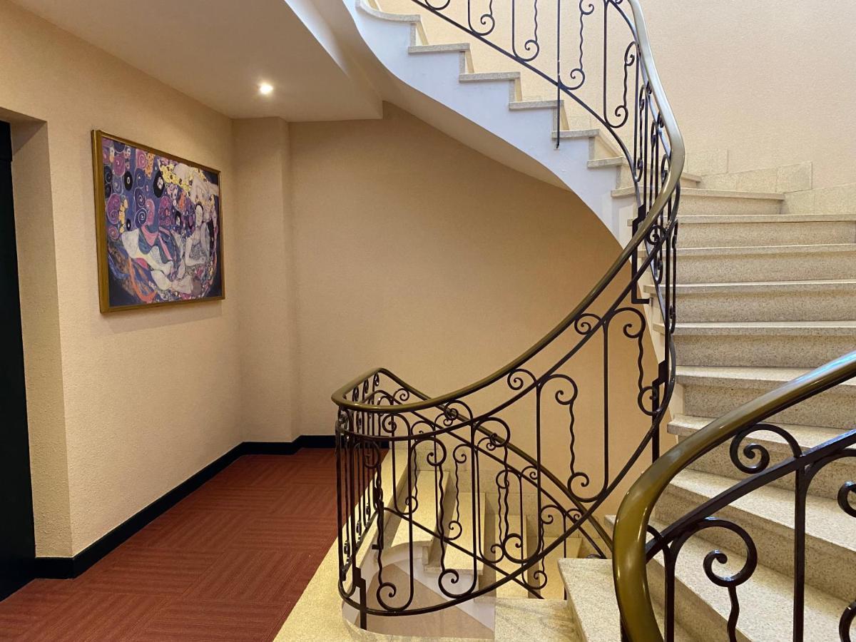 Hotel Chiffre Albi Buitenkant foto