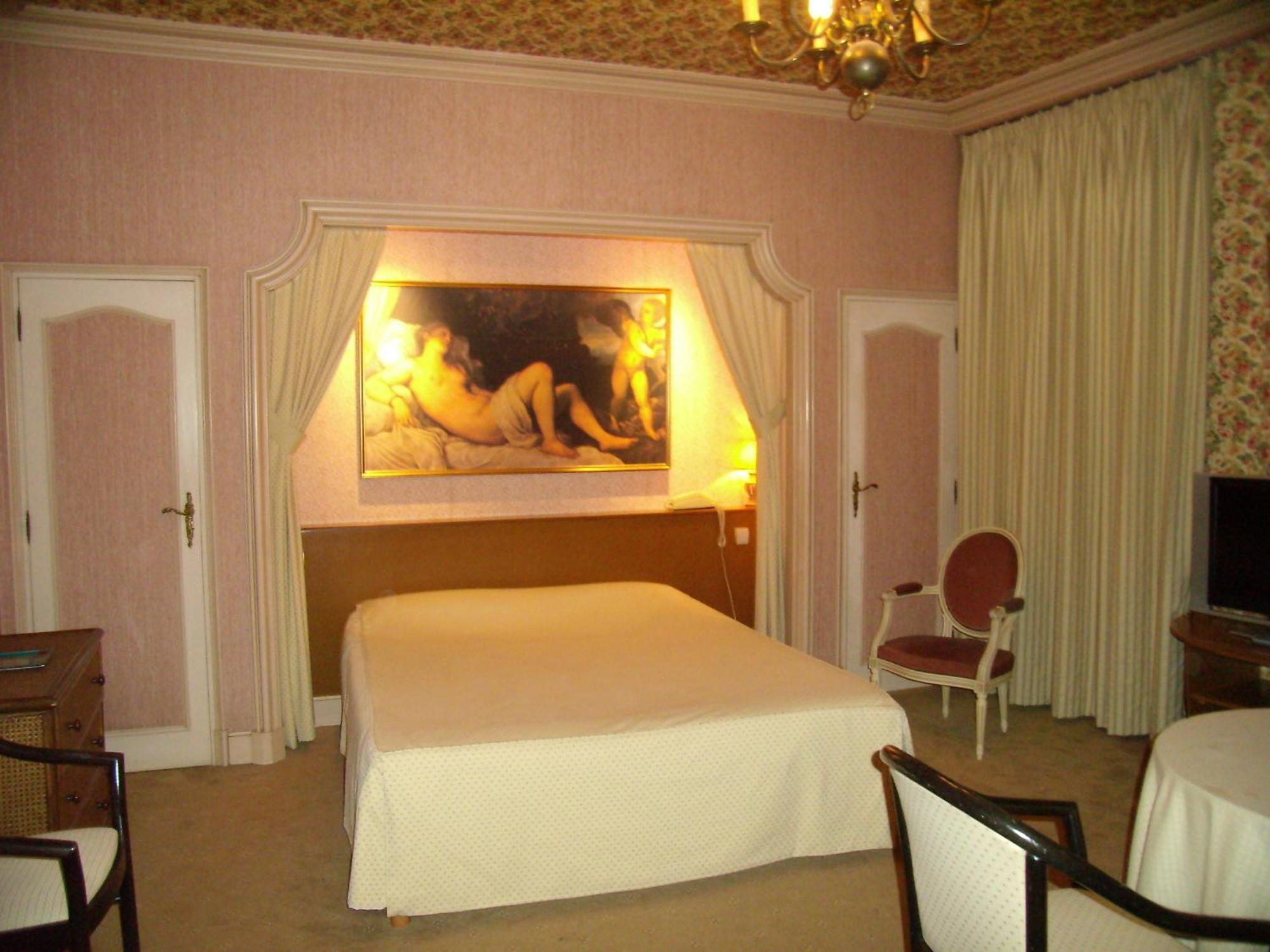 Hotel Chiffre Albi Buitenkant foto