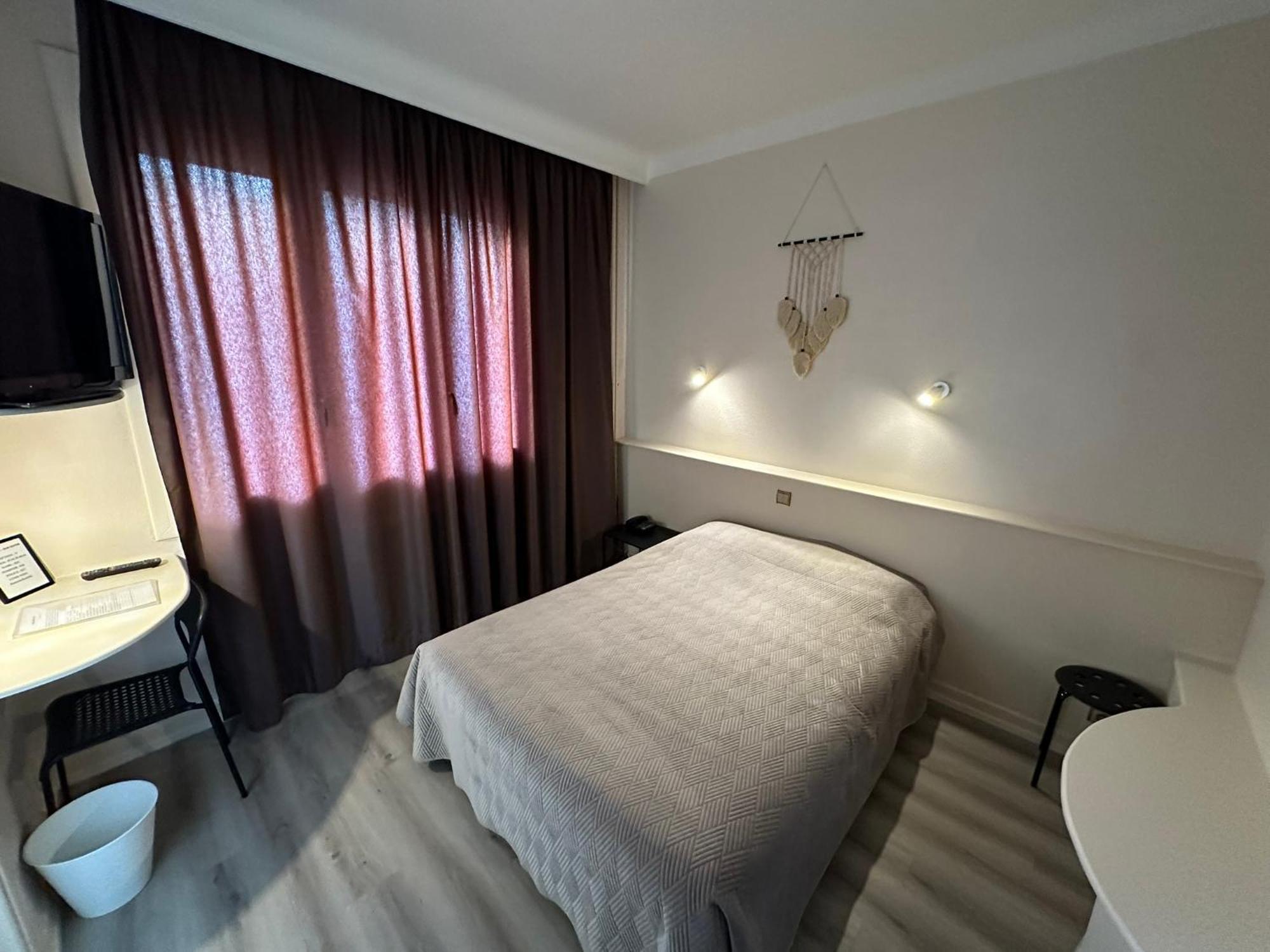 Hotel Chiffre Albi Buitenkant foto